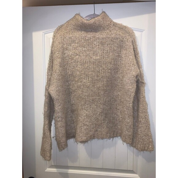 Sweater by Free People size medium - Picture 1 of 7